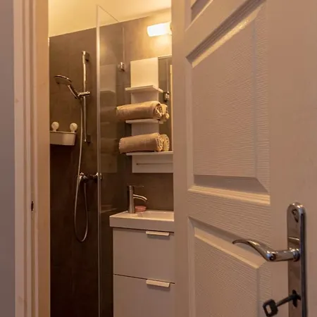 Maria Topfive With Free Parking And Brandnew Ac Budapest